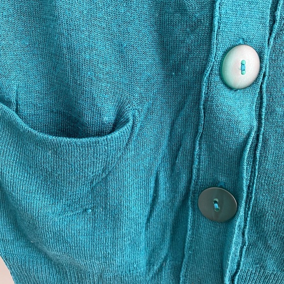 Canadian Designed Line Cardigan - Picture 12 of 15